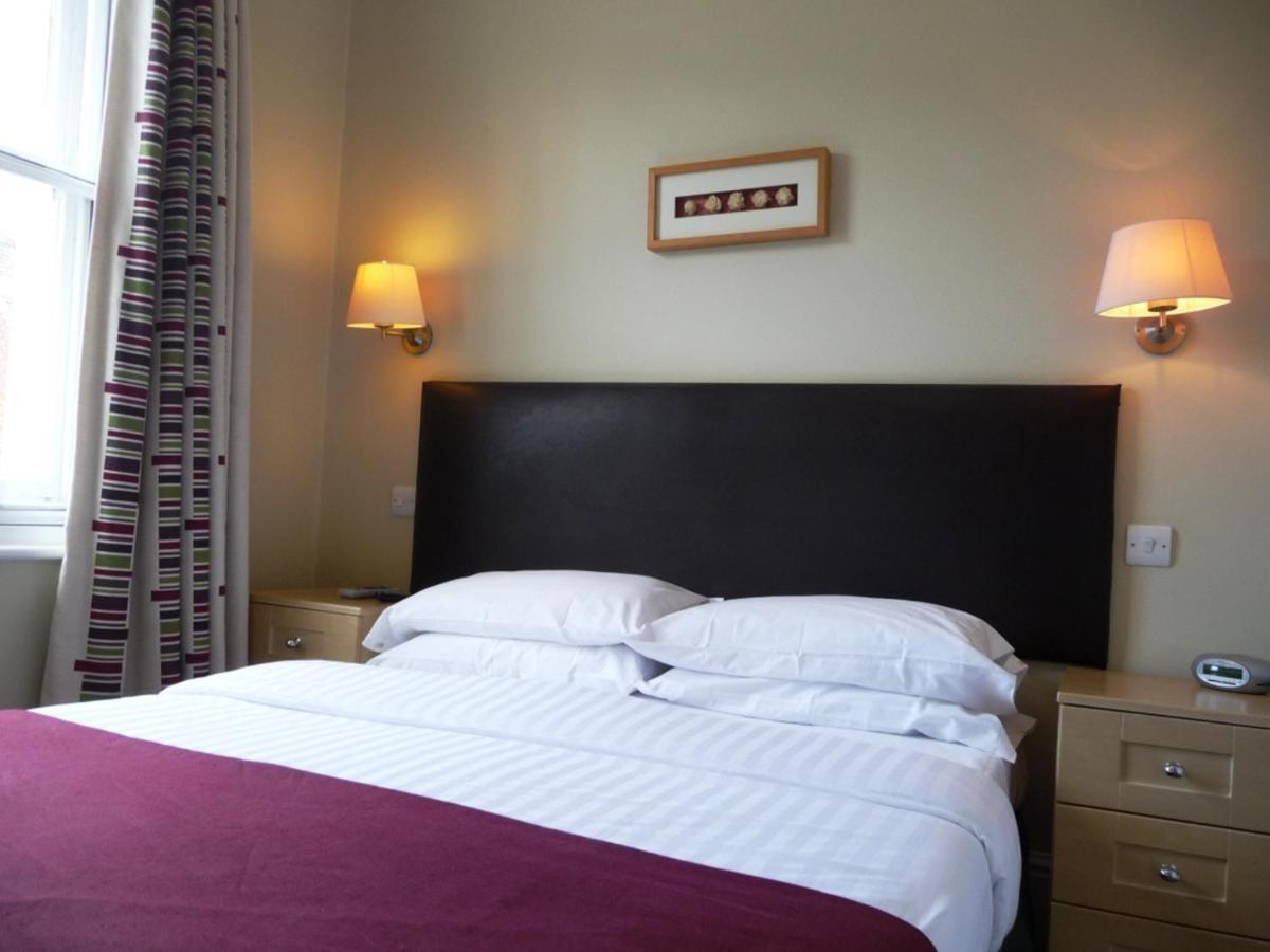 The George Hotel Henfield Bilik gambar