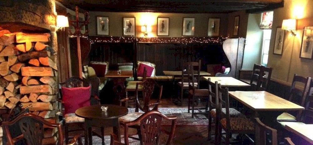 The George Hotel Henfield Luaran gambar